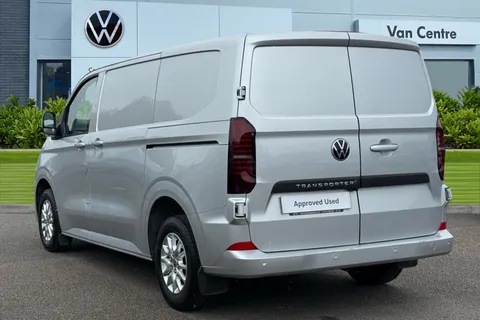 DG75BZA Volkswagen Transporter 2.0 TDI 110 Commerce Pro Van Thumbnail #3
