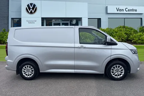 DG75BZA Volkswagen Transporter 2.0 TDI 110 Commerce Pro Van Thumbnail #4