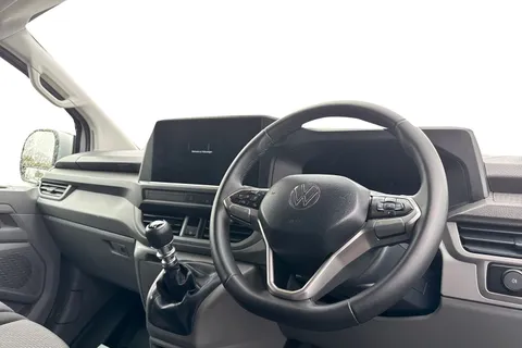 DG75BZA Volkswagen Transporter 2.0 TDI 110 Commerce Pro Van Thumbnail #14