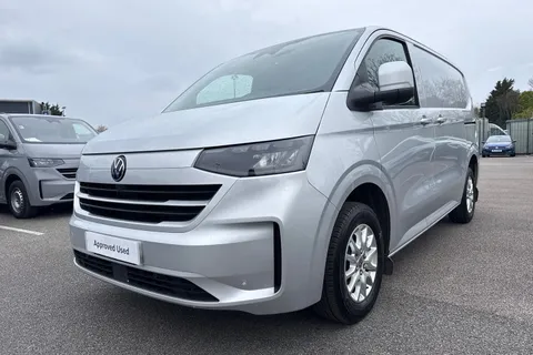 DG75BZA Volkswagen Transporter 2.0 TDI 110 Commerce Pro Van Thumbnail #28