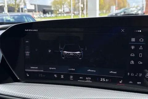 PX26JXN Audi Q5 2.0 TDI S line S Tronic quattro Euro 6 (s/s) 5dr Thumbnail #57