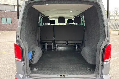 CX71JPO Volkswagen Transporter 2.0 TDI 150 Highline Kombi Van Thumbnail #7