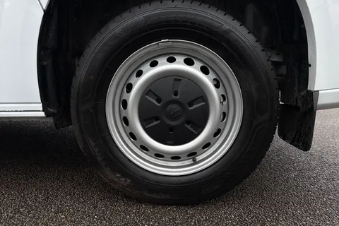DA26EBU Volkswagen Transporter 2.0 TDI 110 Commerce Plus Van Thumbnail #12