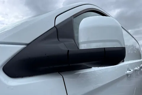 DA26EBU Volkswagen Transporter 2.0 TDI 110 Commerce Plus Van Thumbnail #27