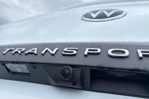 DA26EBU Volkswagen Transporter 2.0 TDI 110 Commerce Plus Van Thumbnail #30