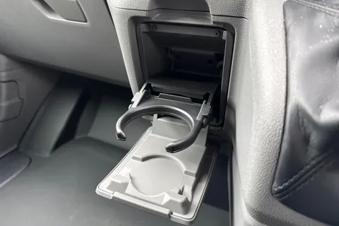 DA26EBU Volkswagen Transporter 2.0 TDI 110 Commerce Plus Van Thumbnail #37