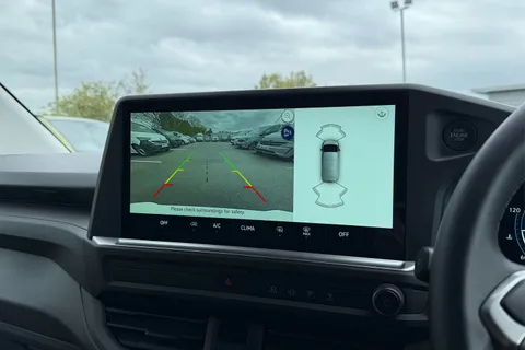 DA26EBU Volkswagen Transporter 2.0 TDI 110 Commerce Plus Van Thumbnail #49