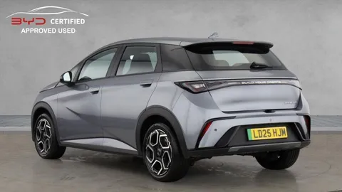 LD25HJM BYD Dolphin 60.48kWh Comfort Auto 5dr Thumbnail #2