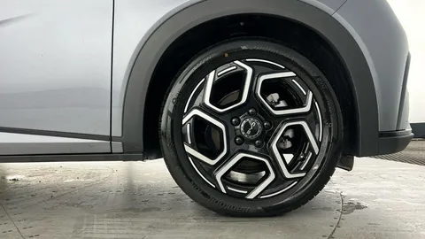 LD25HJM BYD Dolphin 60.48kWh Comfort Auto 5dr Thumbnail #9