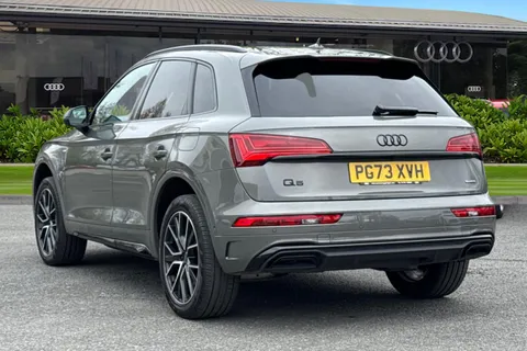 PG73XVH Audi Q5 MY23.5 Black Edition 50 TFSI e quattro 299 PS S tronic Thumbnail #3