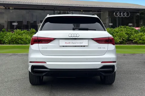 4 of 66 for Audi Q3 S line 35 TDI 150 PS S tronic