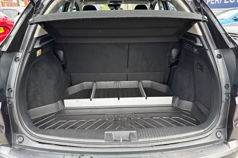 MF18UNE Honda HR-V 1.5 i-VTEC SE Navi CVT 5dr Thumbnail #10