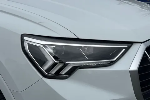 9 of 66 for Audi Q3 S line 35 TDI 150 PS S tronic