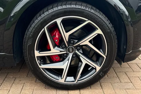 KS74MEU Audi Q6 E-Tron Q6 SUV Edition 1 e-tron quattro 285,00 kW Thumbnail #12