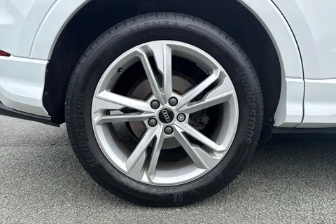 11 of 66 for Audi Q3 S line 35 TDI 150 PS S tronic