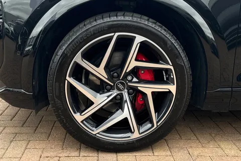 KS74MEU Audi Q6 E-Tron Q6 SUV Edition 1 e-tron quattro 285,00 kW Thumbnail #13