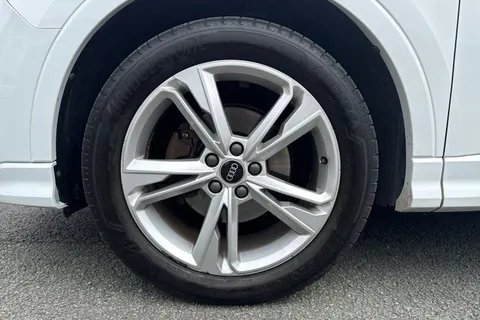 13 of 66 for Audi Q3 S line 35 TDI 150 PS S tronic