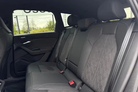 KS74MEU Audi Q6 E-Tron Q6 SUV Edition 1 e-tron quattro 285,00 kW Thumbnail #20