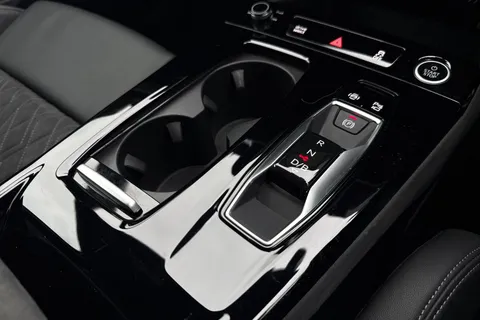 KS74MEU Audi Q6 E-Tron Q6 SUV Edition 1 e-tron quattro 285,00 kW Thumbnail #24