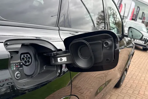 KS74MEU Audi Q6 E-Tron Q6 SUV Edition 1 e-tron quattro 285,00 kW Thumbnail #33