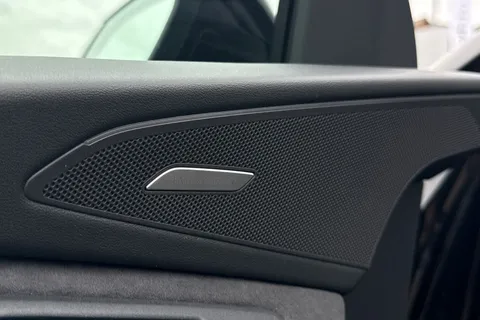 KS74MEU Audi Q6 E-Tron Q6 SUV Edition 1 e-tron quattro 285,00 kW Thumbnail #35