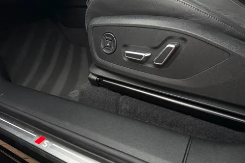 KS74MEU Audi Q6 E-Tron Q6 SUV Edition 1 e-tron quattro 285,00 kW Thumbnail #36