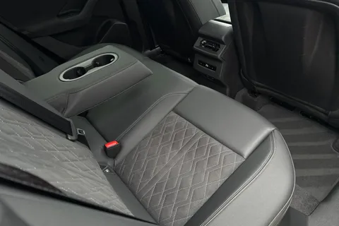 KS74MEU Audi Q6 E-Tron Q6 SUV Edition 1 e-tron quattro 285,00 kW Thumbnail #44