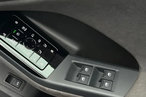 KS74MEU Audi Q6 E-Tron Q6 SUV Edition 1 e-tron quattro 285,00 kW Thumbnail #45