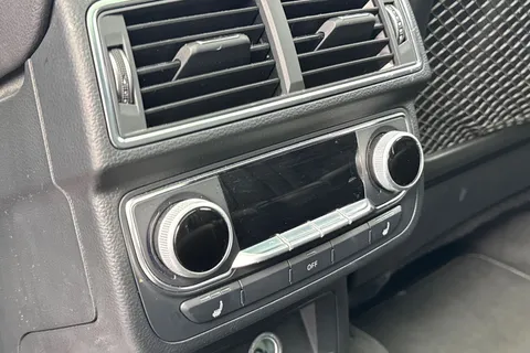 KF18JZX Audi SQ7 4.0 TDI V8 Tiptronic quattro Euro 6 (s/s) 5dr Thumbnail #46