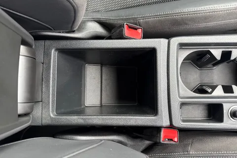 50 of 66 for Audi Q3 S line 35 TDI 150 PS S tronic