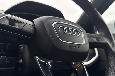 51 of 66 for Audi Q3 S line 35 TDI 150 PS S tronic