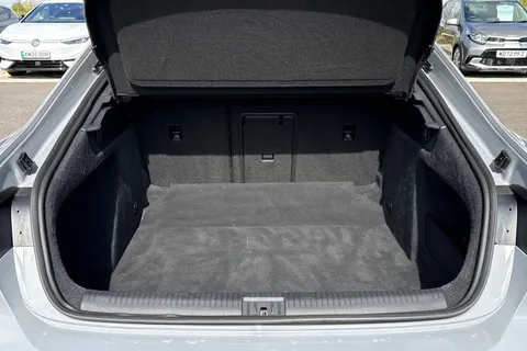 PN22WCV Volkswagen Arteon 2.0 TSI R-Line 5dr DSG **HEATED WINDSCREEN, DCC, REAR CAM, 20' ALLOYS** Thumbnail #8