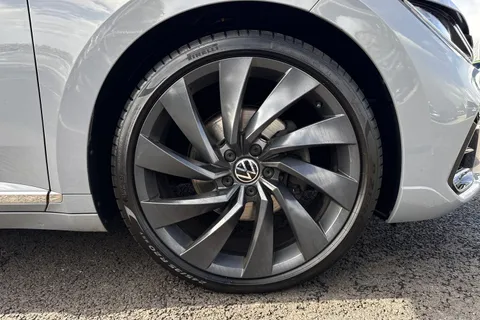 PN22WCV Volkswagen Arteon 2.0 TSI R-Line 5dr DSG **HEATED WINDSCREEN, DCC, REAR CAM, 20' ALLOYS** Thumbnail #14