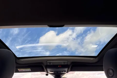 PN22WCV Volkswagen Arteon 2.0 TSI R-Line 5dr DSG **HEATED WINDSCREEN, DCC, REAR CAM, 20' ALLOYS** Thumbnail #33