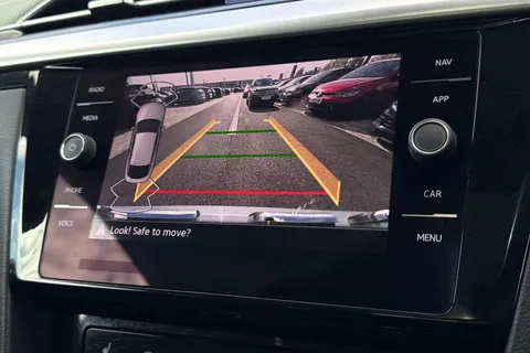 PN22WCV Volkswagen Arteon 2.0 TSI R-Line 5dr DSG **HEATED WINDSCREEN, DCC, REAR CAM, 20' ALLOYS** Thumbnail #40