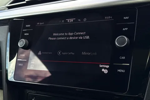 PN22WCV Volkswagen Arteon 2.0 TSI R-Line 5dr DSG **HEATED WINDSCREEN, DCC, REAR CAM, 20' ALLOYS** Thumbnail #42