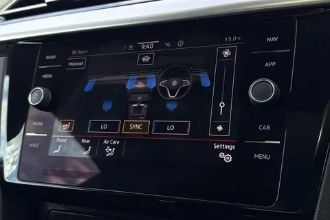 PN22WCV Volkswagen Arteon 2.0 TSI R-Line 5dr DSG **HEATED WINDSCREEN, DCC, REAR CAM, 20' ALLOYS** Thumbnail #45