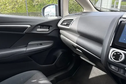 MW18WVR Honda Jazz 1.3 i-VTEC SE Euro 6 (s/s) 5dr Thumbnail #43