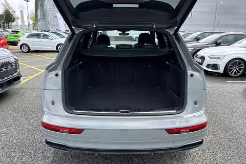 FL20EHJ Audi Q5 Black Edition 40 TDI quattro 190 PS S tronic Thumbnail #7