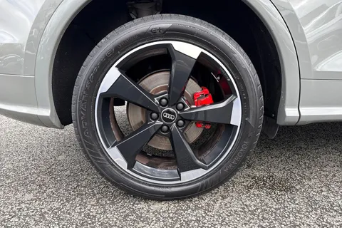 FL20EHJ Audi Q5 Black Edition 40 TDI quattro 190 PS S tronic Thumbnail #11