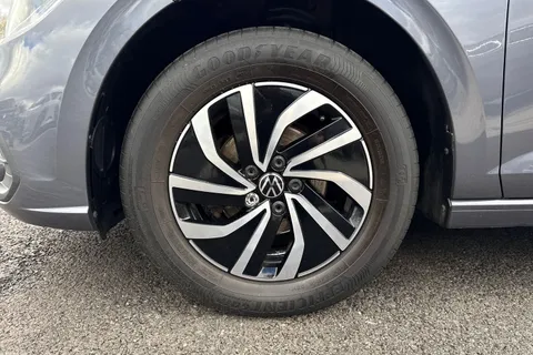 MJ23EZA Volkswagen Polo 1.0 TSI Life 5dr DSG **PARKING SENSORS** Thumbnail #12