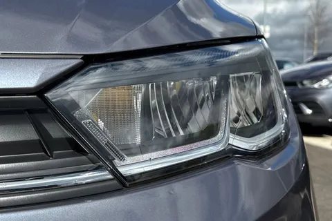 MJ23EZA Volkswagen Polo 1.0 TSI Life 5dr DSG **PARKING SENSORS** Thumbnail #26