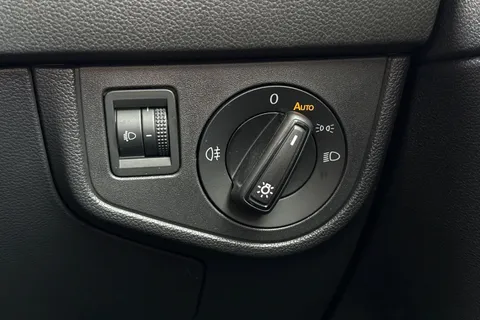 MJ23EZA Volkswagen Polo 1.0 TSI Life 5dr DSG **PARKING SENSORS** Thumbnail #31