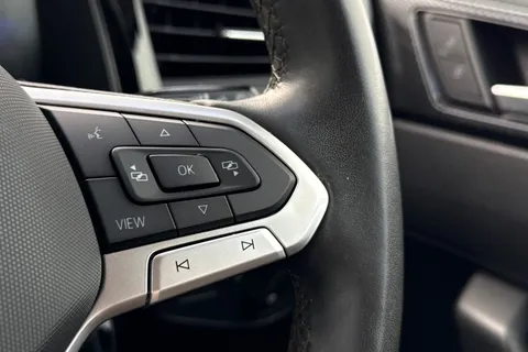 MJ23EZA Volkswagen Polo 1.0 TSI Life 5dr DSG **PARKING SENSORS** Thumbnail #38