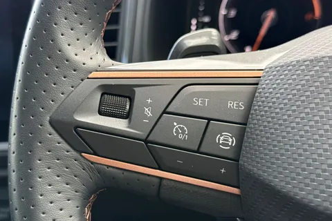 33 of 49 for CUPRA Ateca 1.5 EcoTSI V2 DSG Euro 6 (s/s) 5dr