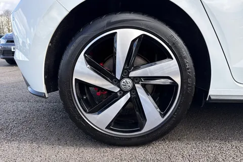 DN20CCE Volkswagen Polo 2.0 TSI GTI 5dr DSG Thumbnail #12