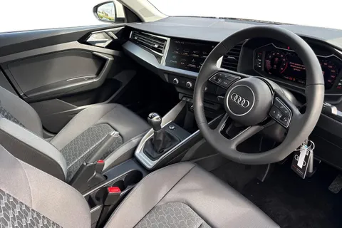 13 of 65 for Audi A1 1.0 TFSI 30 Sport Sportback Euro 6 (s/s) 5dr