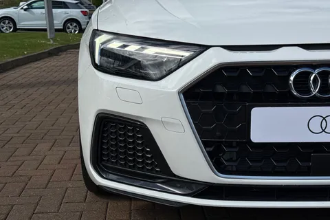 28 of 65 for Audi A1 1.0 TFSI 30 Sport Sportback Euro 6 (s/s) 5dr