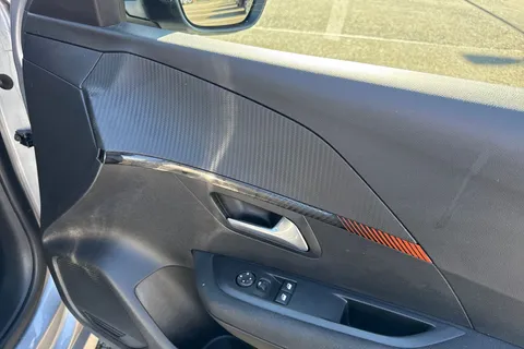 KO69XTG PEUGEOT 208 1.2 PureTech Active Euro 6 (s/s) 5dr Thumbnail #22