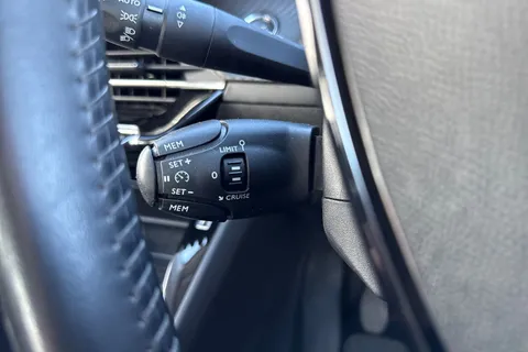 KO69XTG PEUGEOT 208 1.2 PureTech Active Euro 6 (s/s) 5dr Thumbnail #42